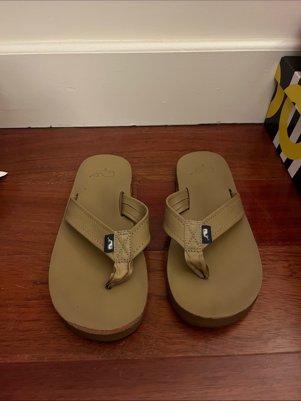 Vineyard Vines Tan Leather-Look Whale Strap Flip Flops